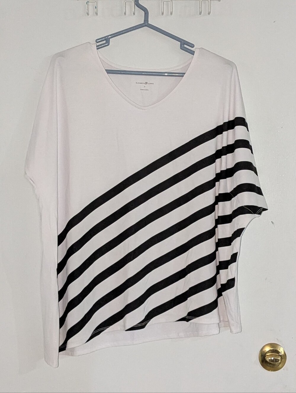 Elizabeth & Clarke Striped Asymetric Hem Tunic Med